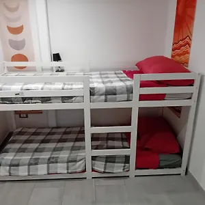 Affittacamere In Historical City Centre With Private Bathroom, Aeroporto di Catania Fontana Rossa