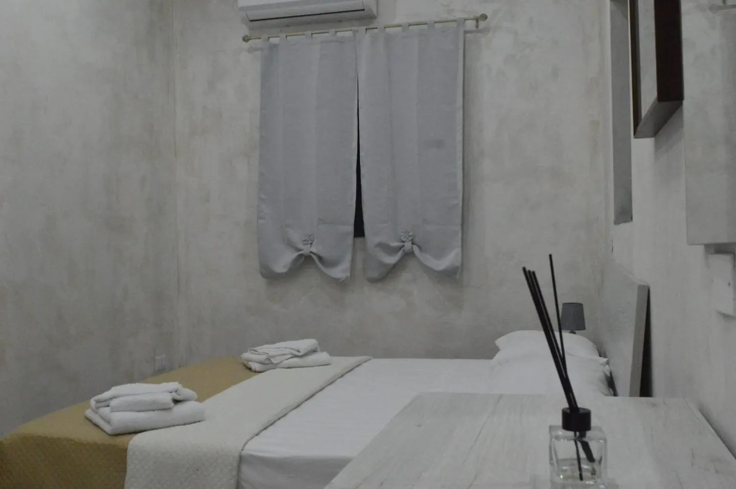 Adriano'S Rooms Catania