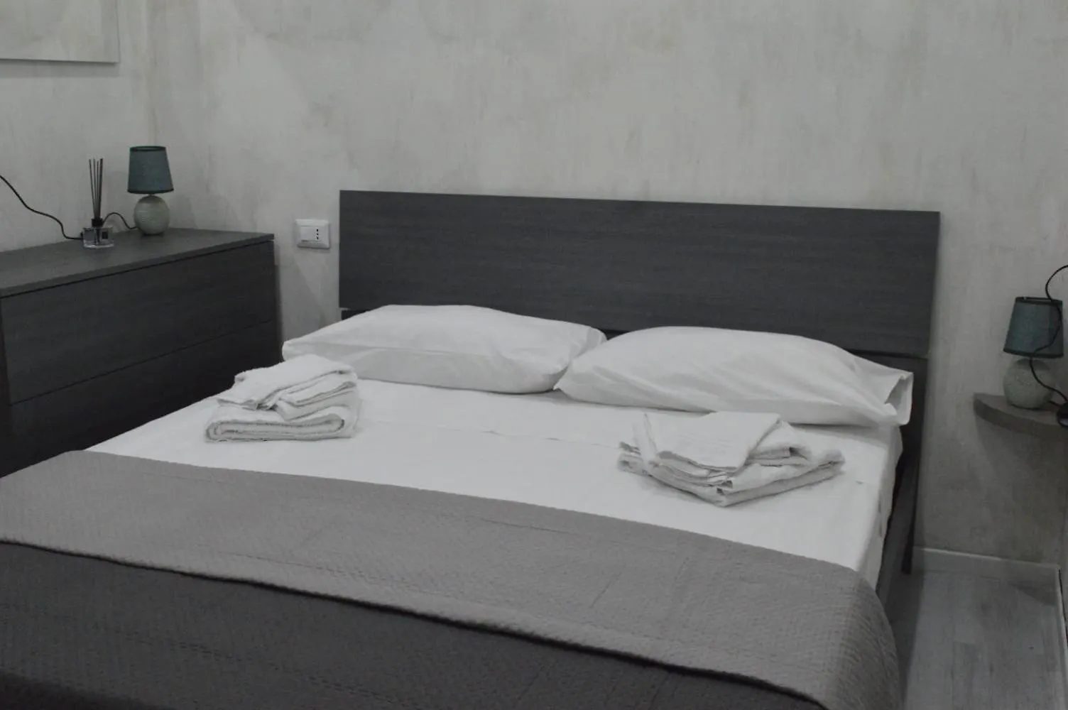 Guest house Adriano'S Rooms Catania Italy